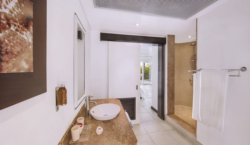 2-Bedroom Family Apartment, Bathroom